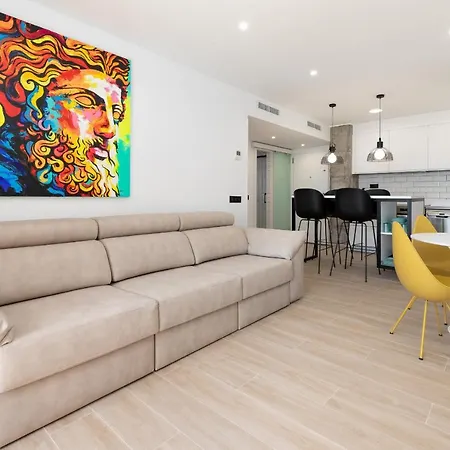 Apartup La Concha Beachfront Ii